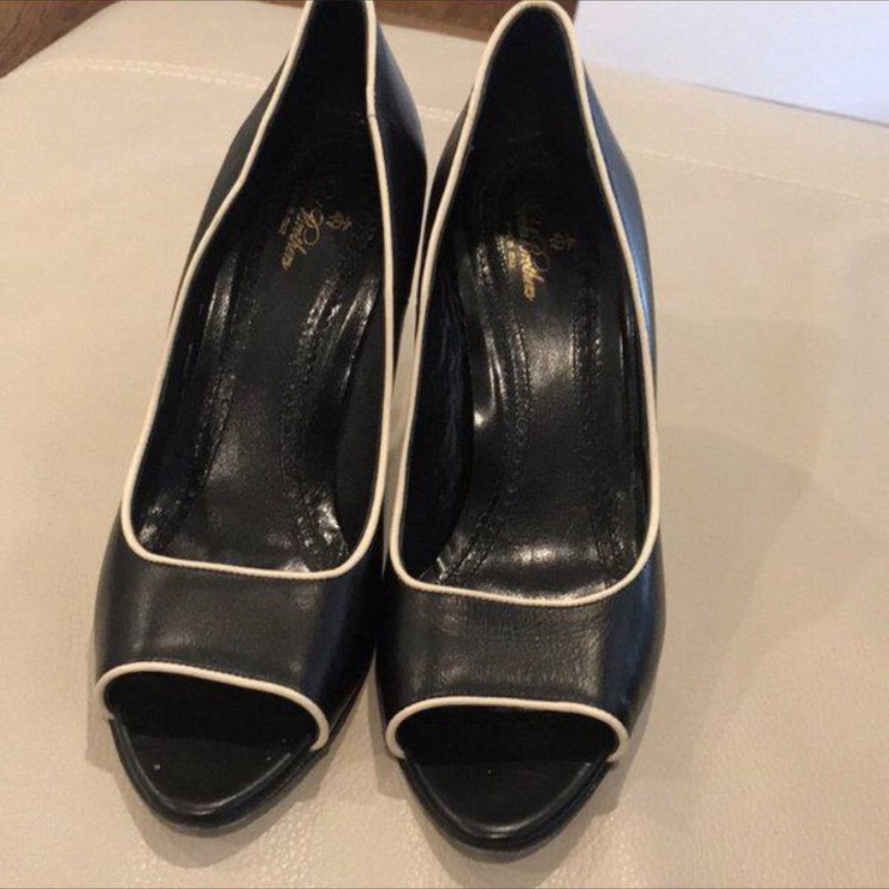 Vintage Brooks brothers heels